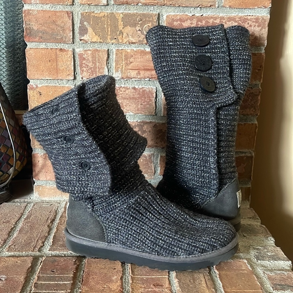 UGG Classic Cardy Button Detailed Dark Gray Knit Boots